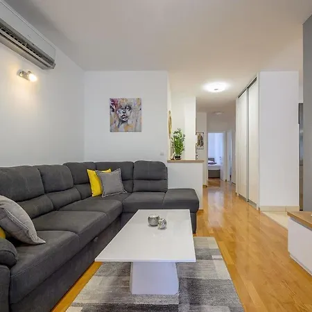 Apartment Relax Makarska, Heated Private Pool *