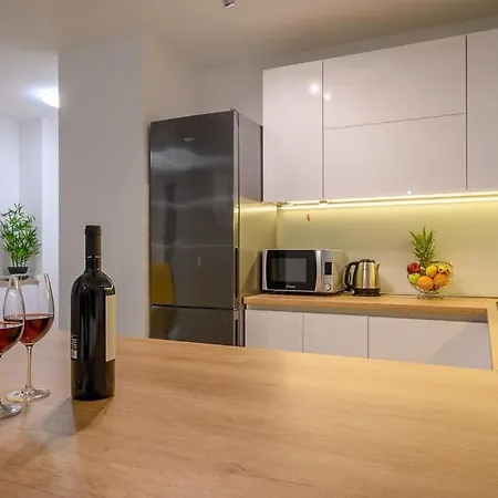 Apartment Relax Makarska, Heated Private Pool Makarska